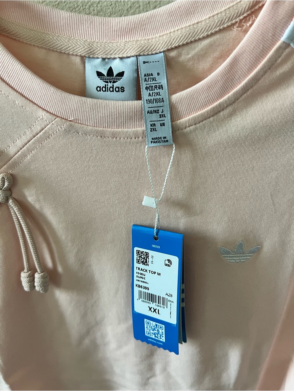 adidas Chinese Style Cropped Shirt - Picture 2 of 4
